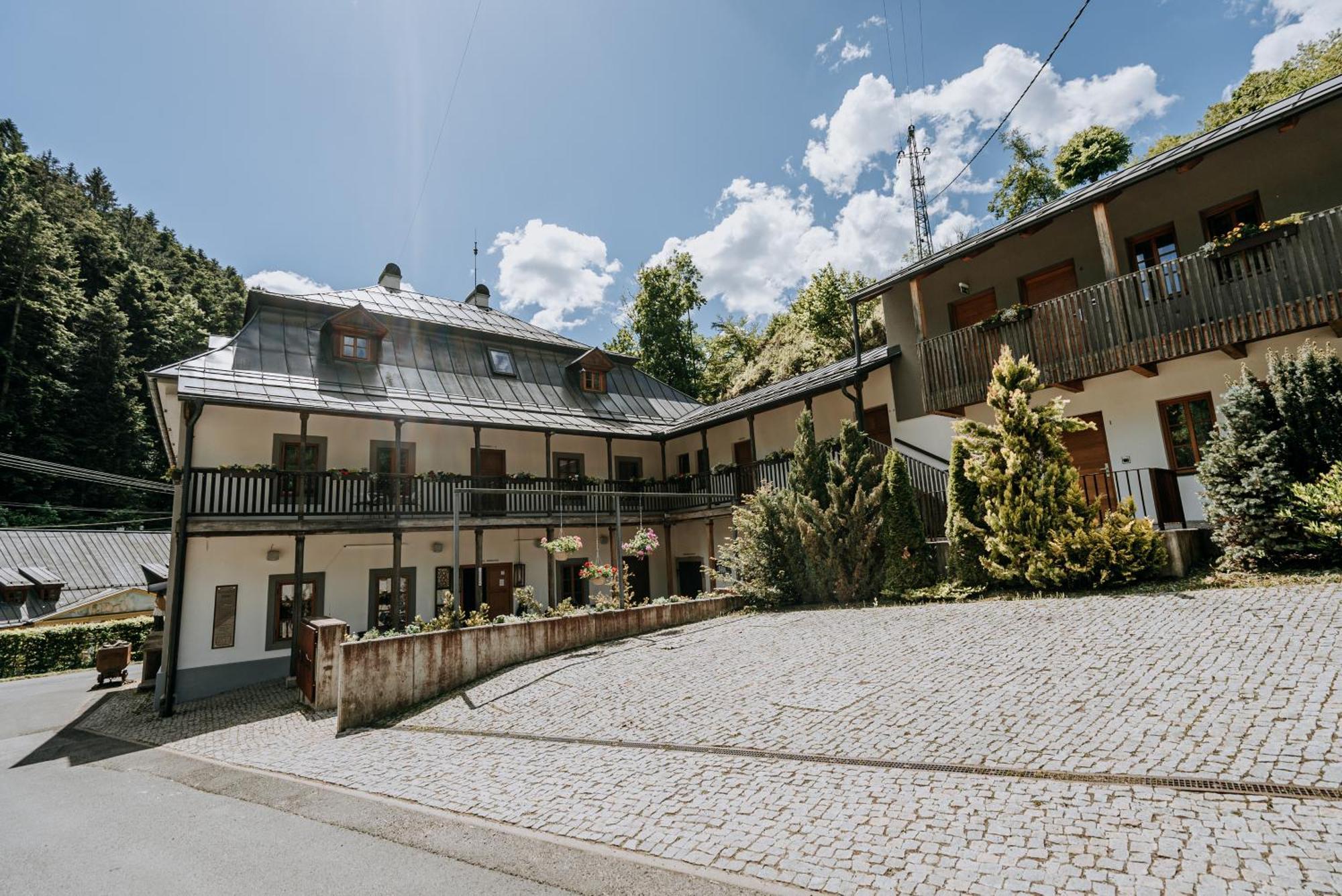 Penzion Bansky Dom Banská Štiavnica 外观 照片